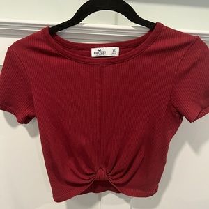 Hollister cropped tee